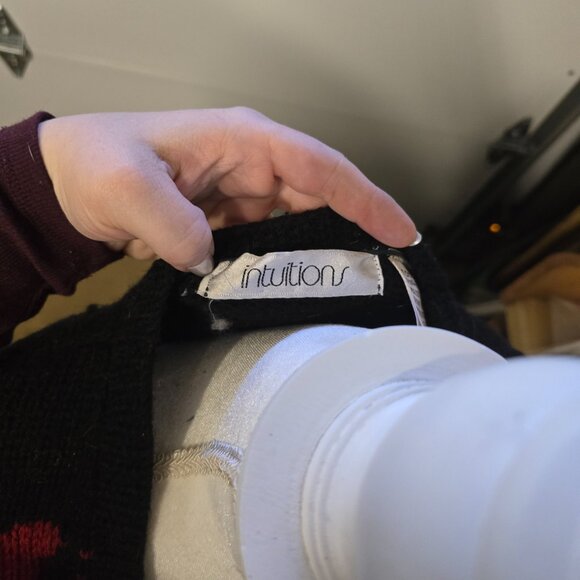 Vintage Intuitions Black & Red Knit Cardigan - Bold Floral Design - Picture 2 of 2